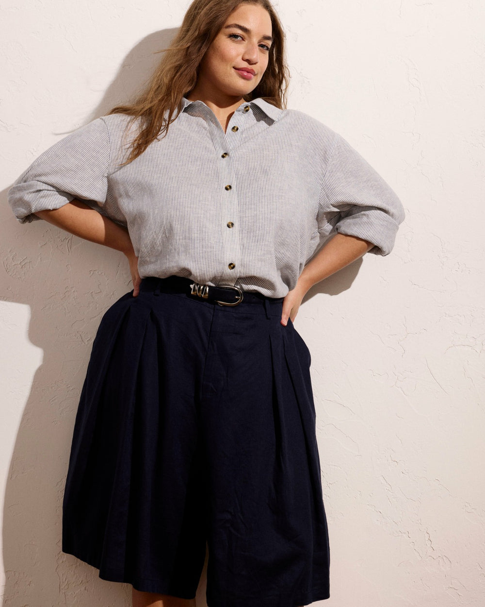 Seaport Tailored Linen Blend Short - Universal Standard