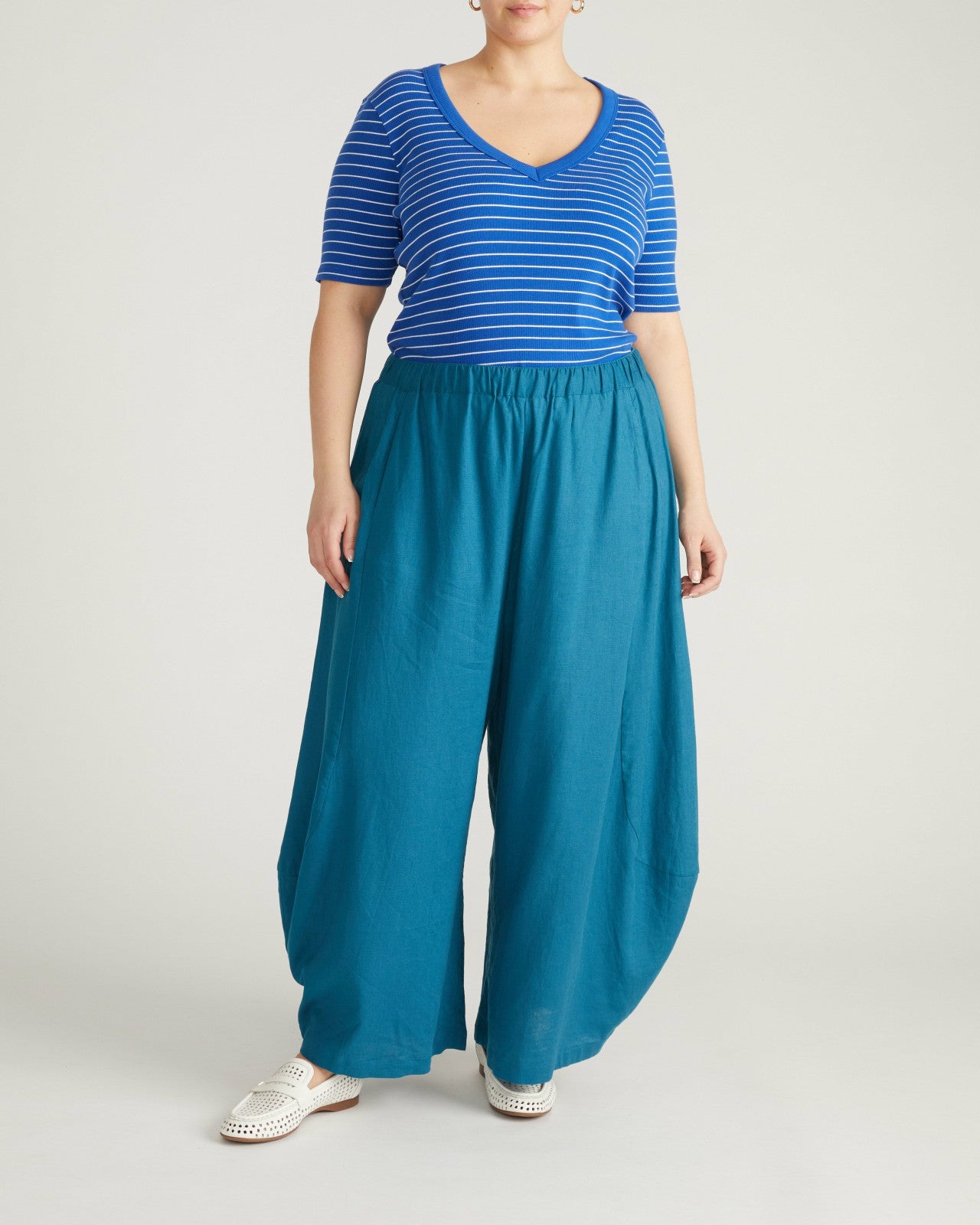 Classic V-Neck Ribbed Tee - Universal Standard