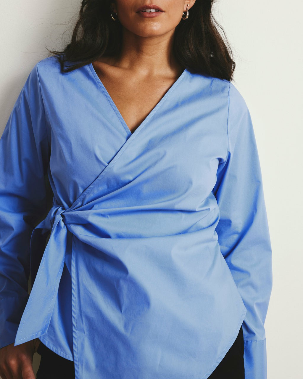 Beacon Stretch Poplin Wrap Shirt - Universal Standard
