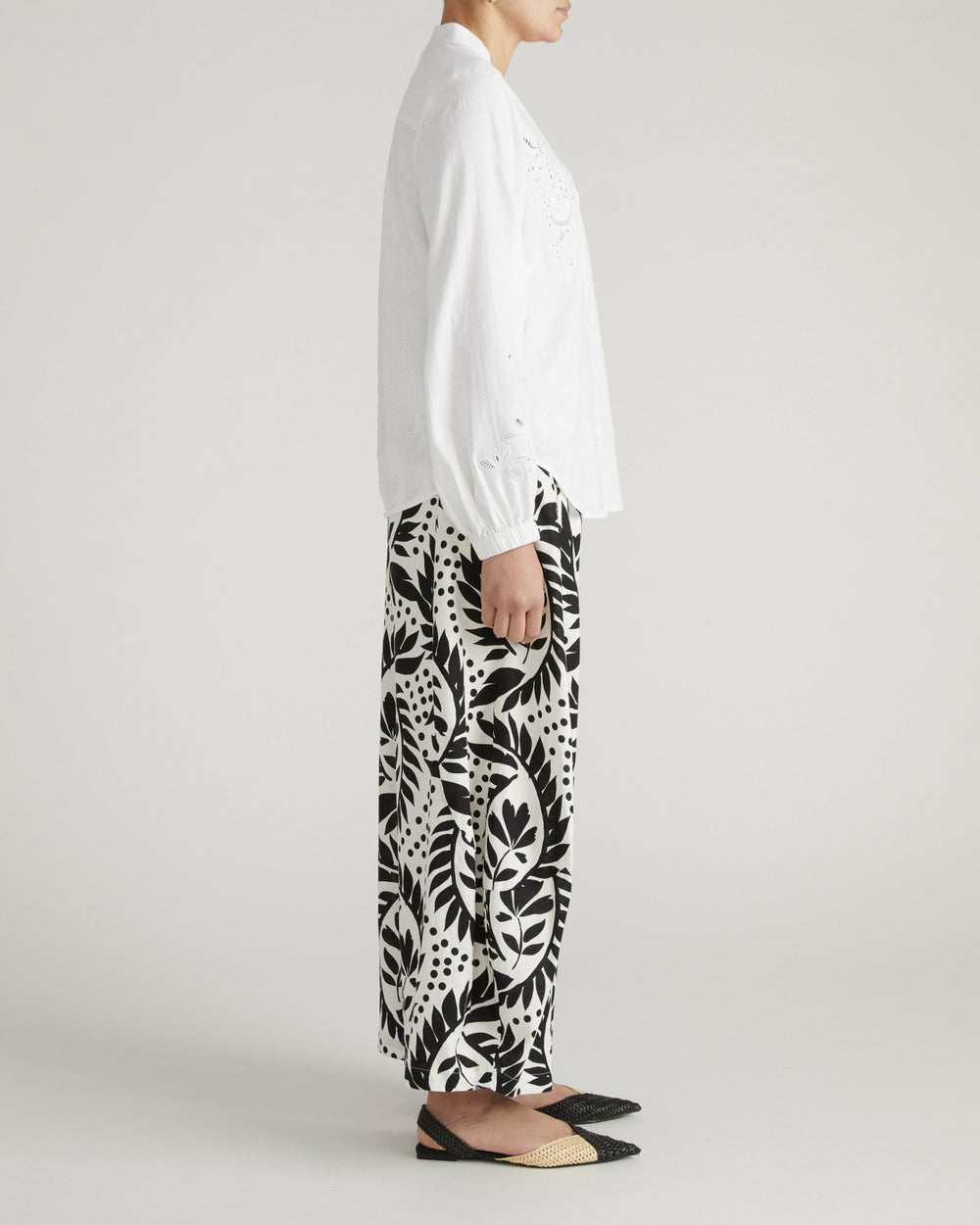 Frances Embroidered Linen Blend Blouse - Universal Standard