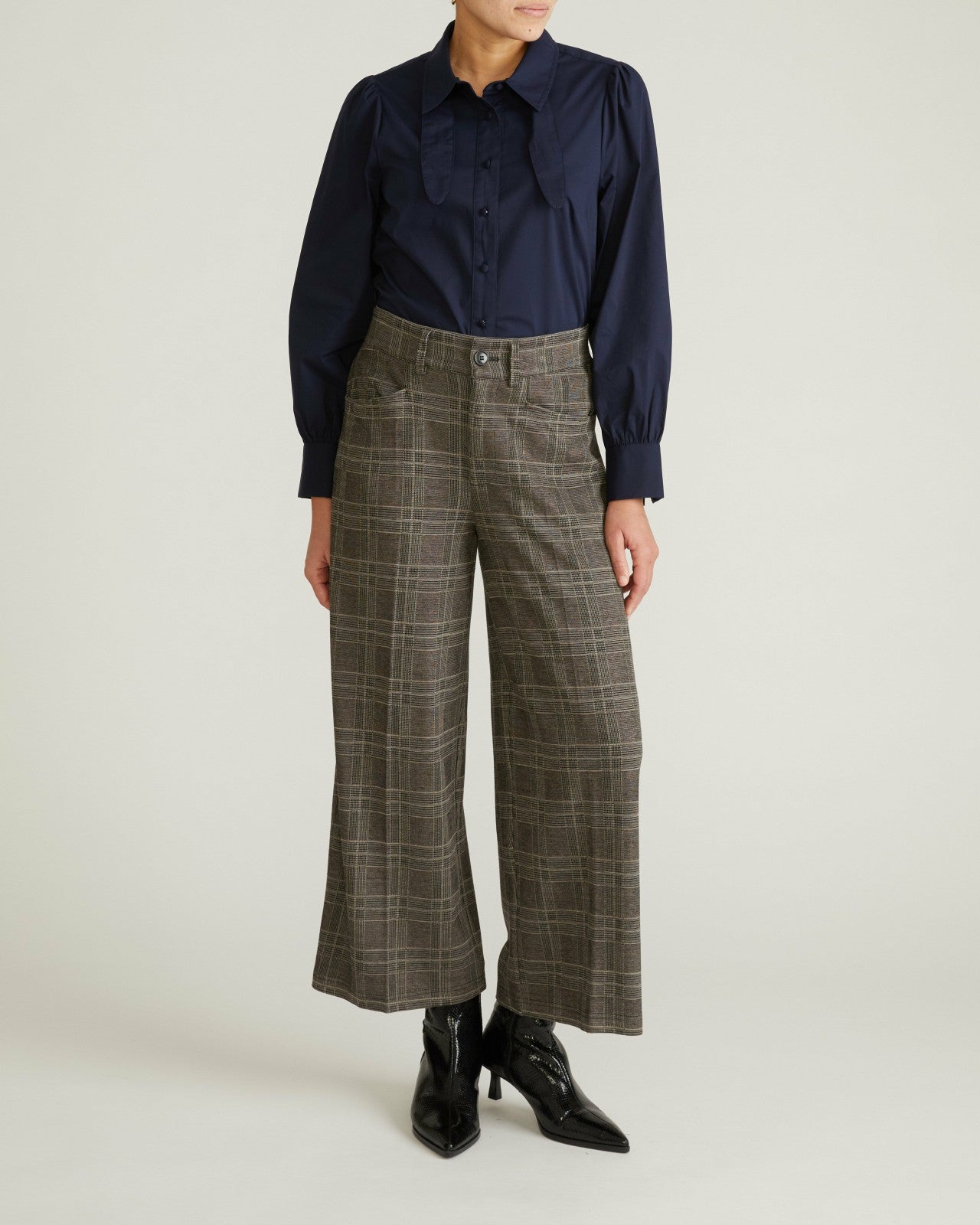 Janet Tie-Neck Cotton Poplin Shirt - Universal Standard