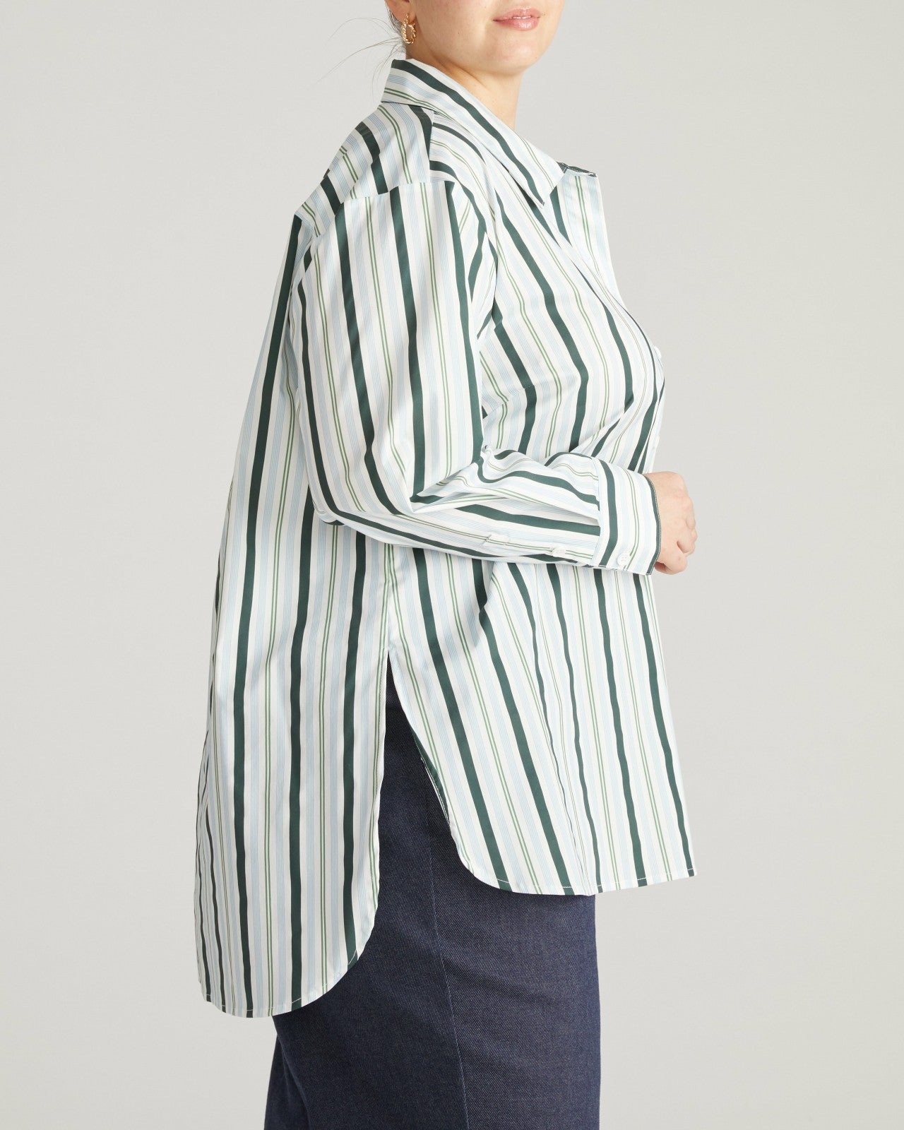 The Artist Poplin Shirt - Universal Standard