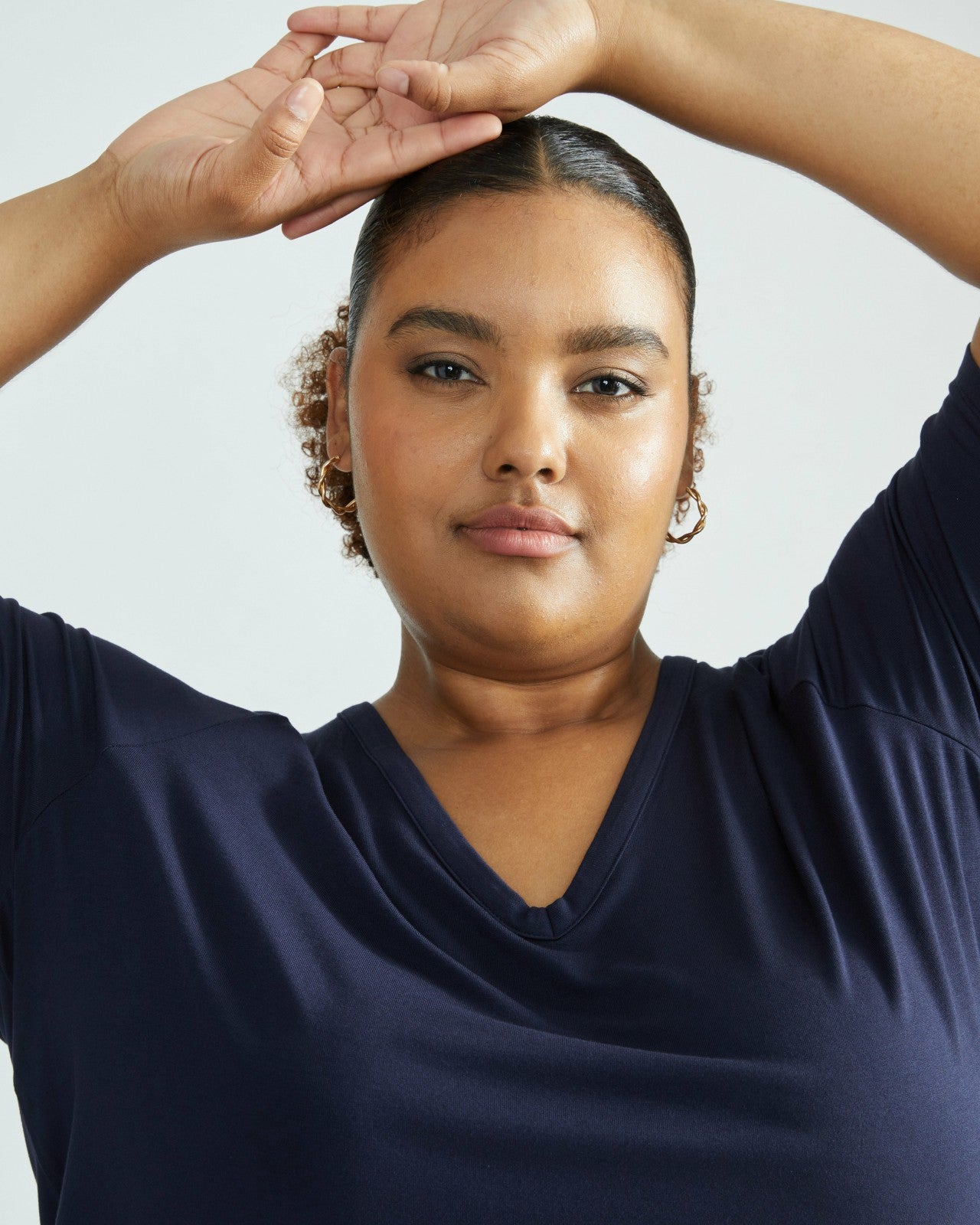 Lily Liquid Jersey V-Neck Stovepipe Tee - Universal Standard