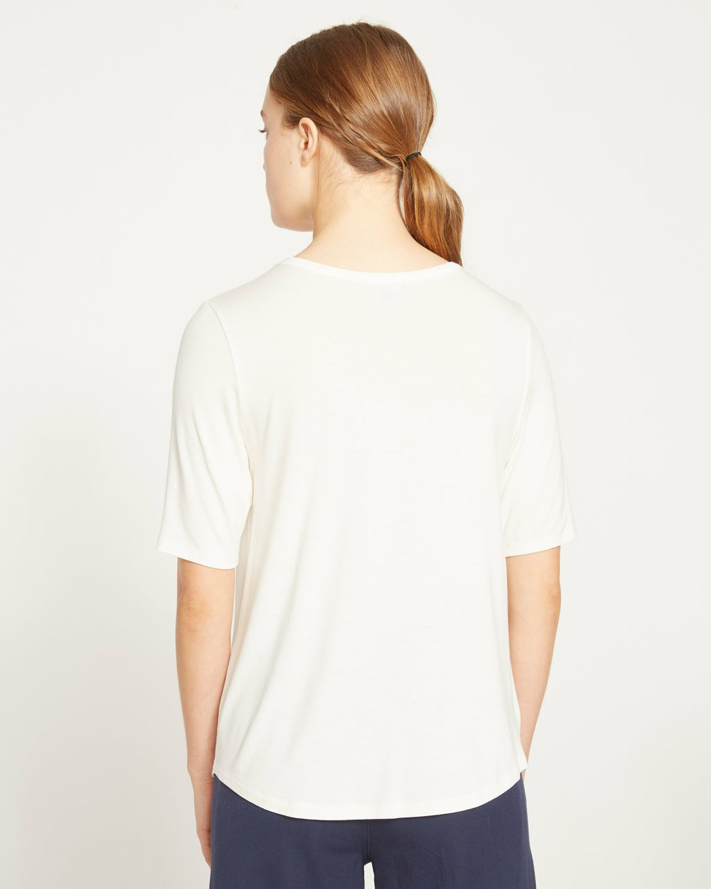 Lily Liquid Jersey V-Neck Stovepipe Tee - Universal Standard