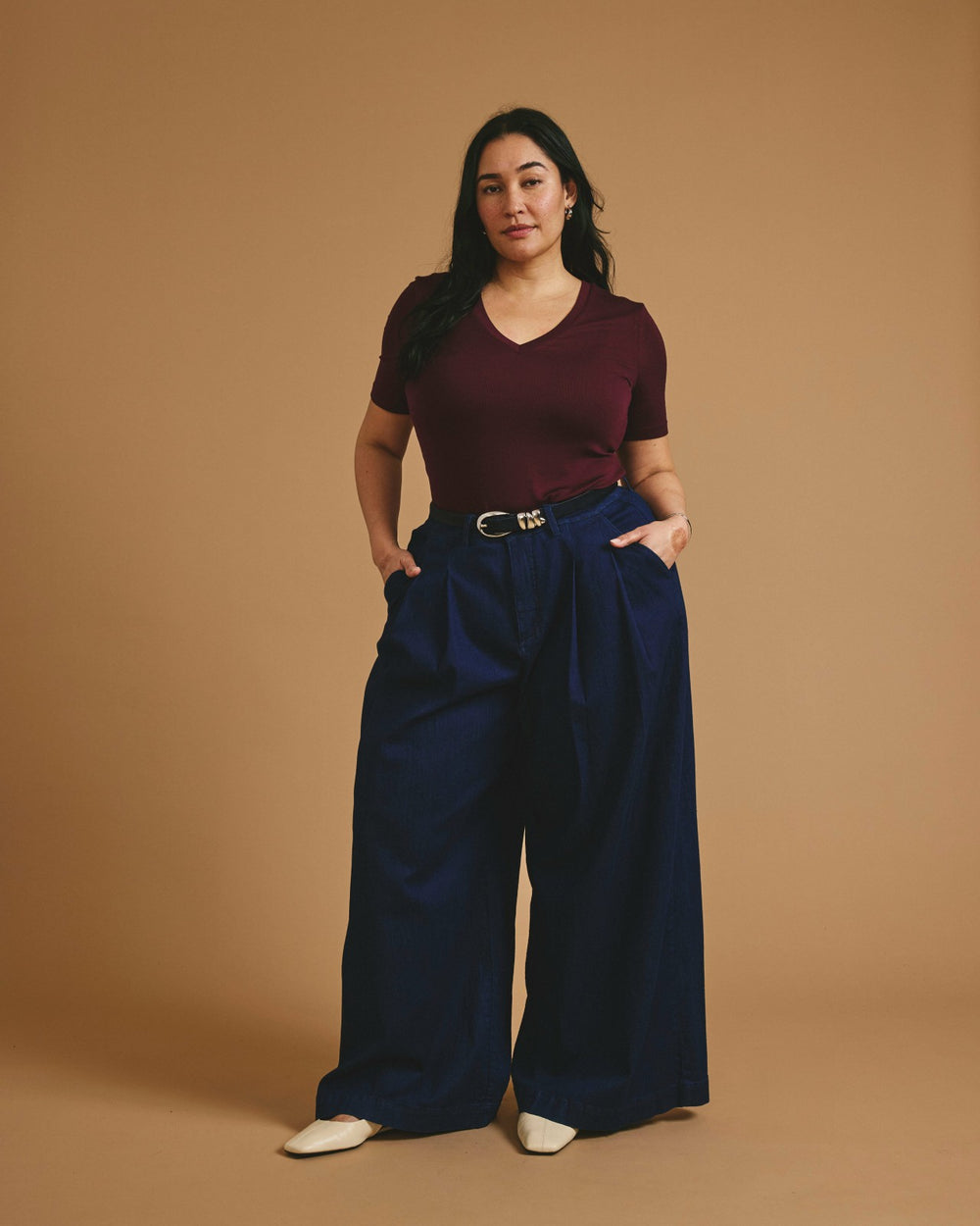 Cloud Rib Short Sleeve V-Neck Tee - Universal Standard