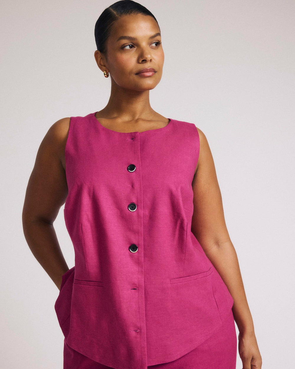 Tamsin Stretch Linen Blend Vest - Universal Standard
