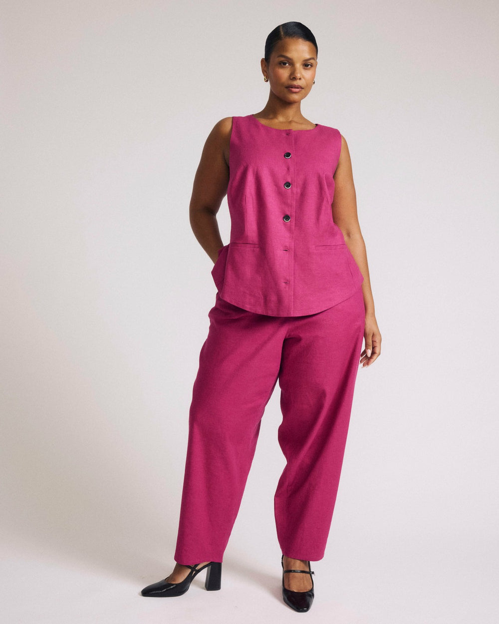 Tamsin Stretch Linen Blend Vest - Universal Standard