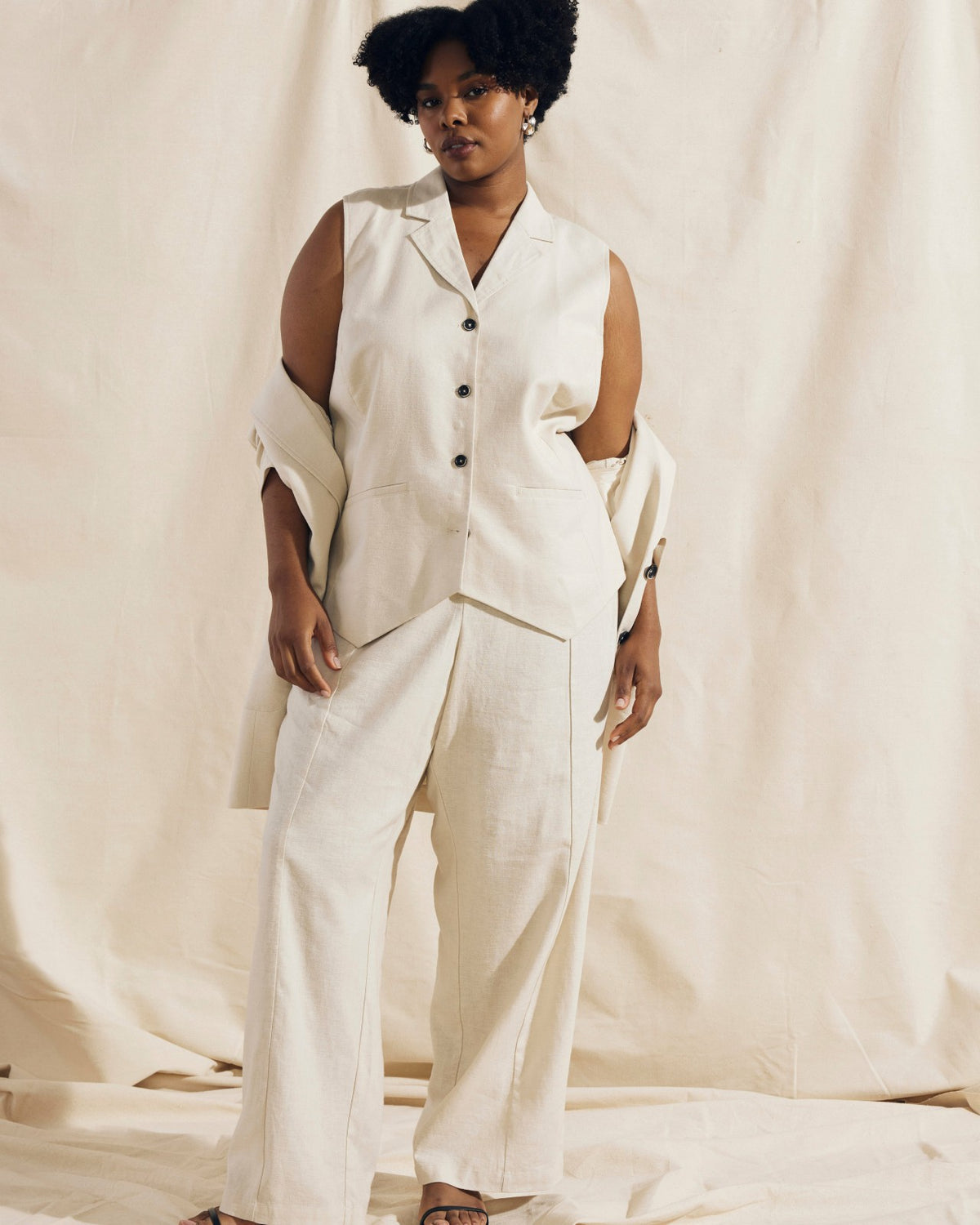 Hanover Linen Blend Vest - Universal Standard