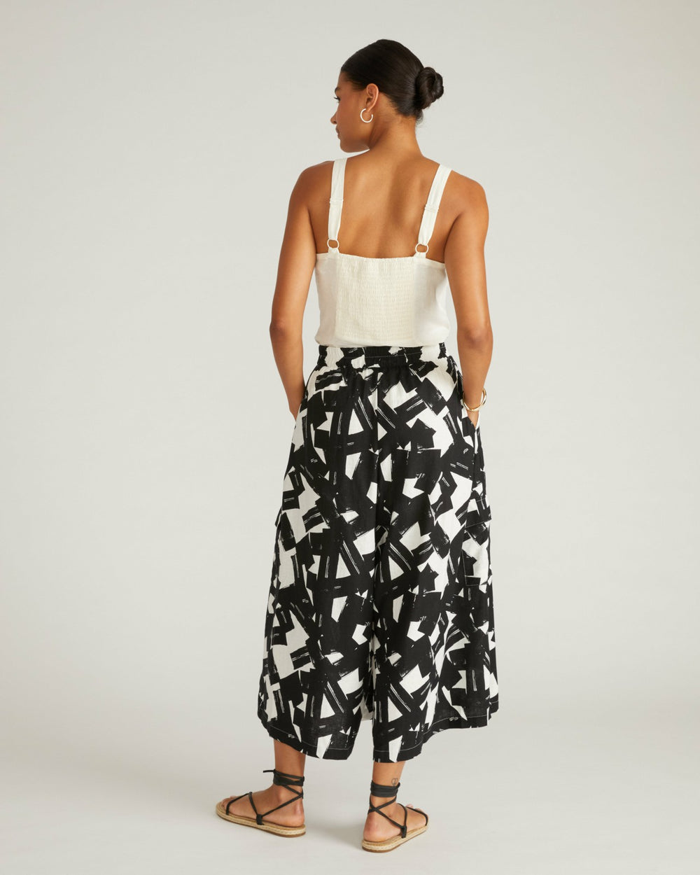 Palazzo Cargo Linen Blend Pant - Universal Standard