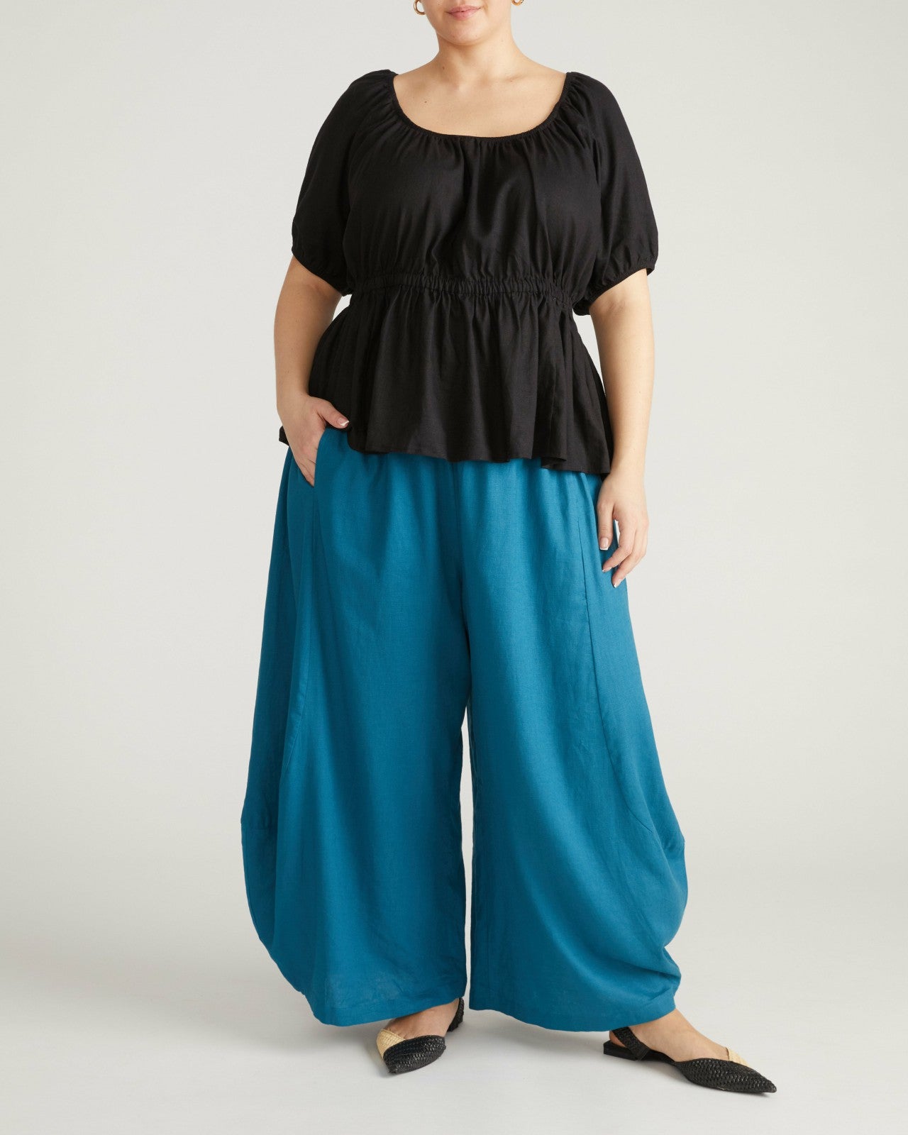 Cosma Barrel Leg Linen Blend Pants - Universal Standard
