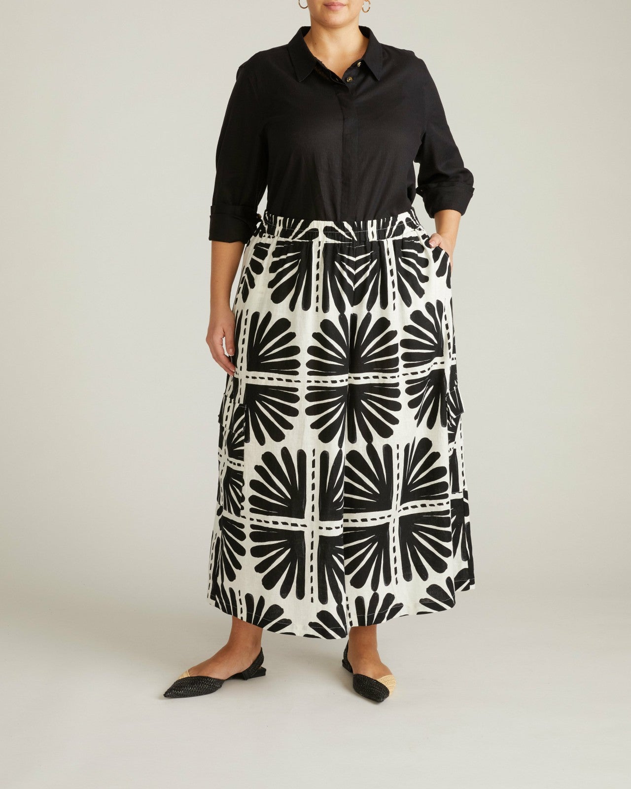 Palazzo Cargo Linen Blend Pant - Universal Standard