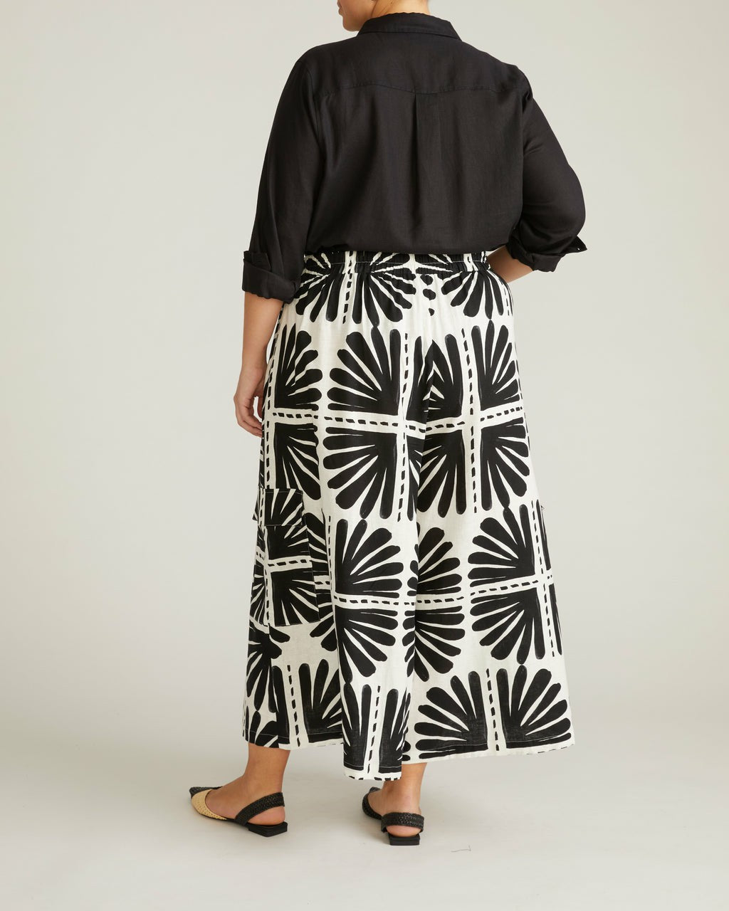 Palazzo Cargo Linen Blend Pant - Universal Standard