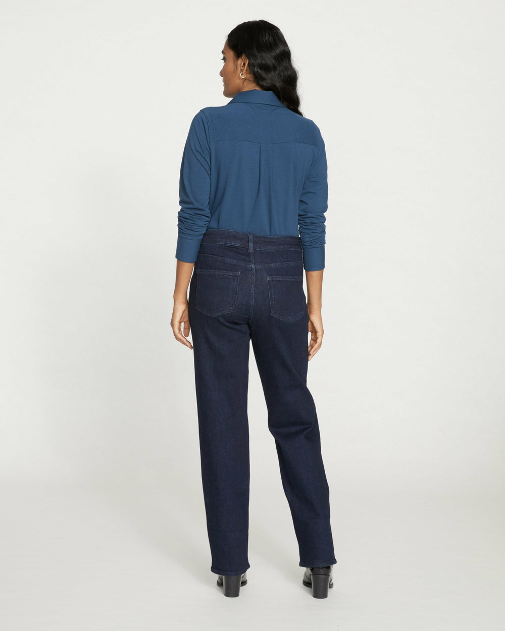 Etta High Rise Straight Leg Jeans 31 Inch - Universal Standard