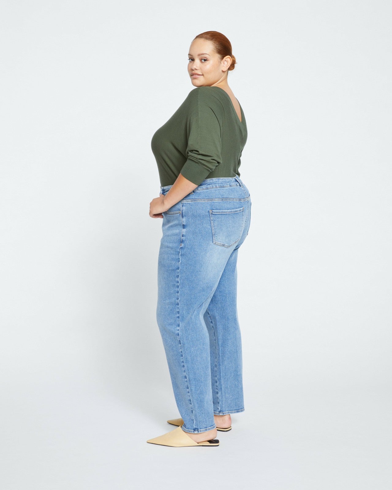 Etta High Rise Straight Leg Jeans 31 Inch - Universal Standard