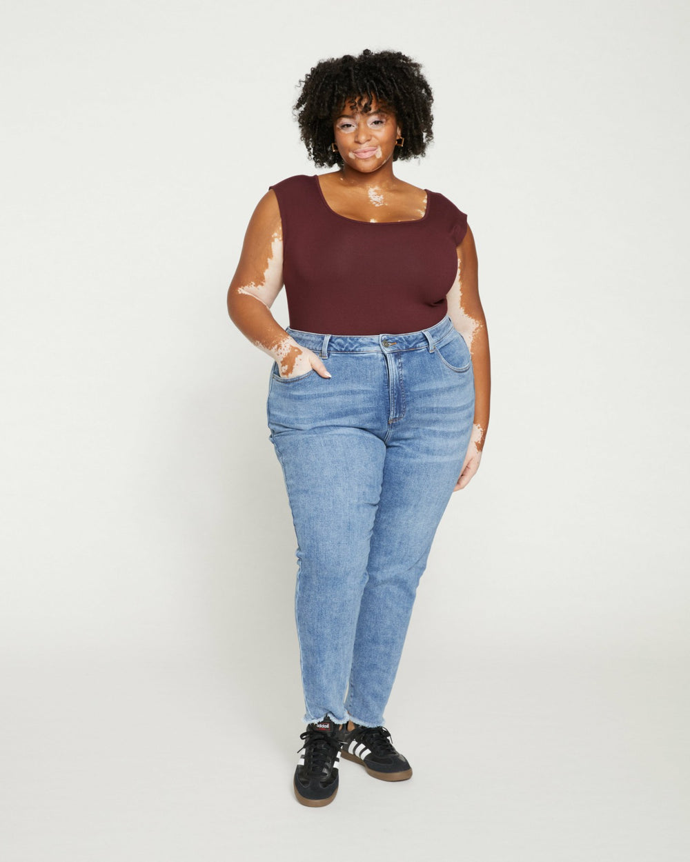 Joni High Rise Curve Slim Leg Jeans 27 Inch - Universal Standard