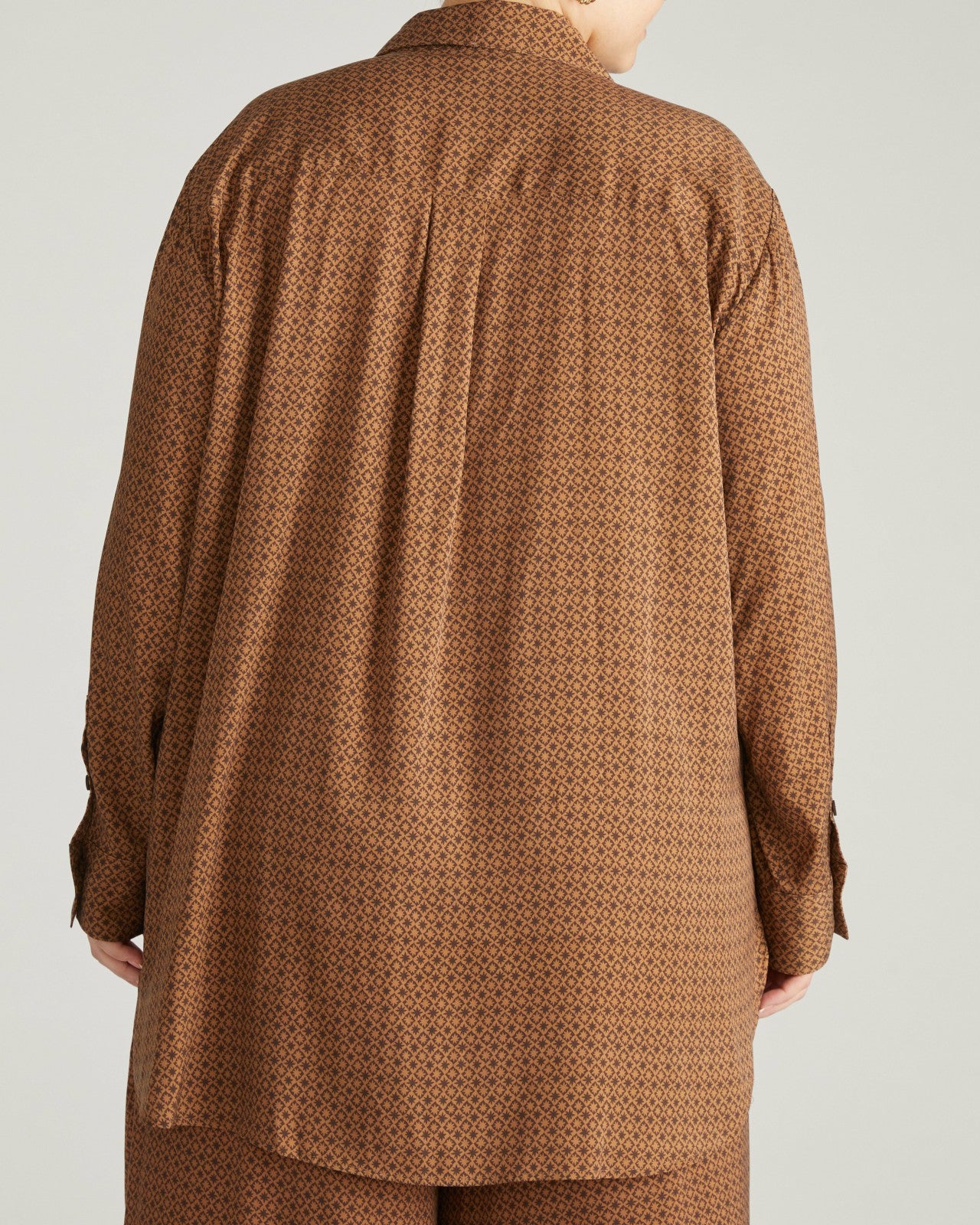 Cooling Stretch Cupro Artist Shirt - Universal Standard