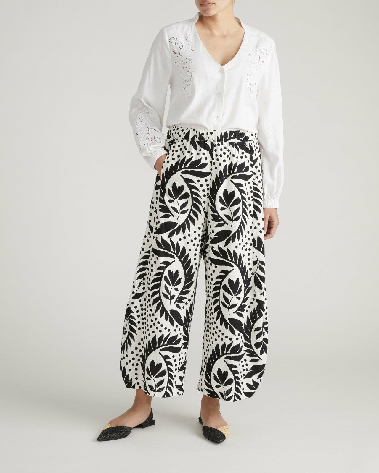 Cosma Barrel Leg Linen Blend Pants - Universal Standard