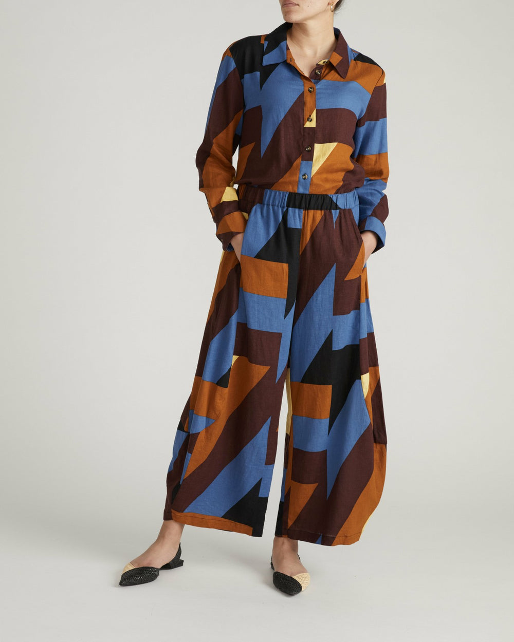 Cosma Barrel Leg Linen Blend Pants - Universal Standard