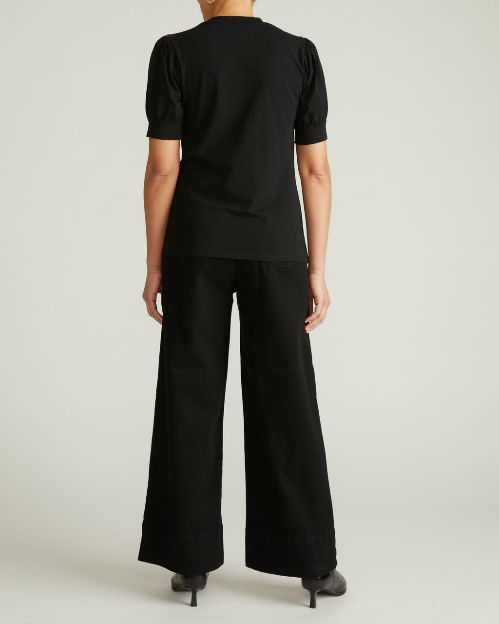 Pouf Sleeve Tee - Universal Standard