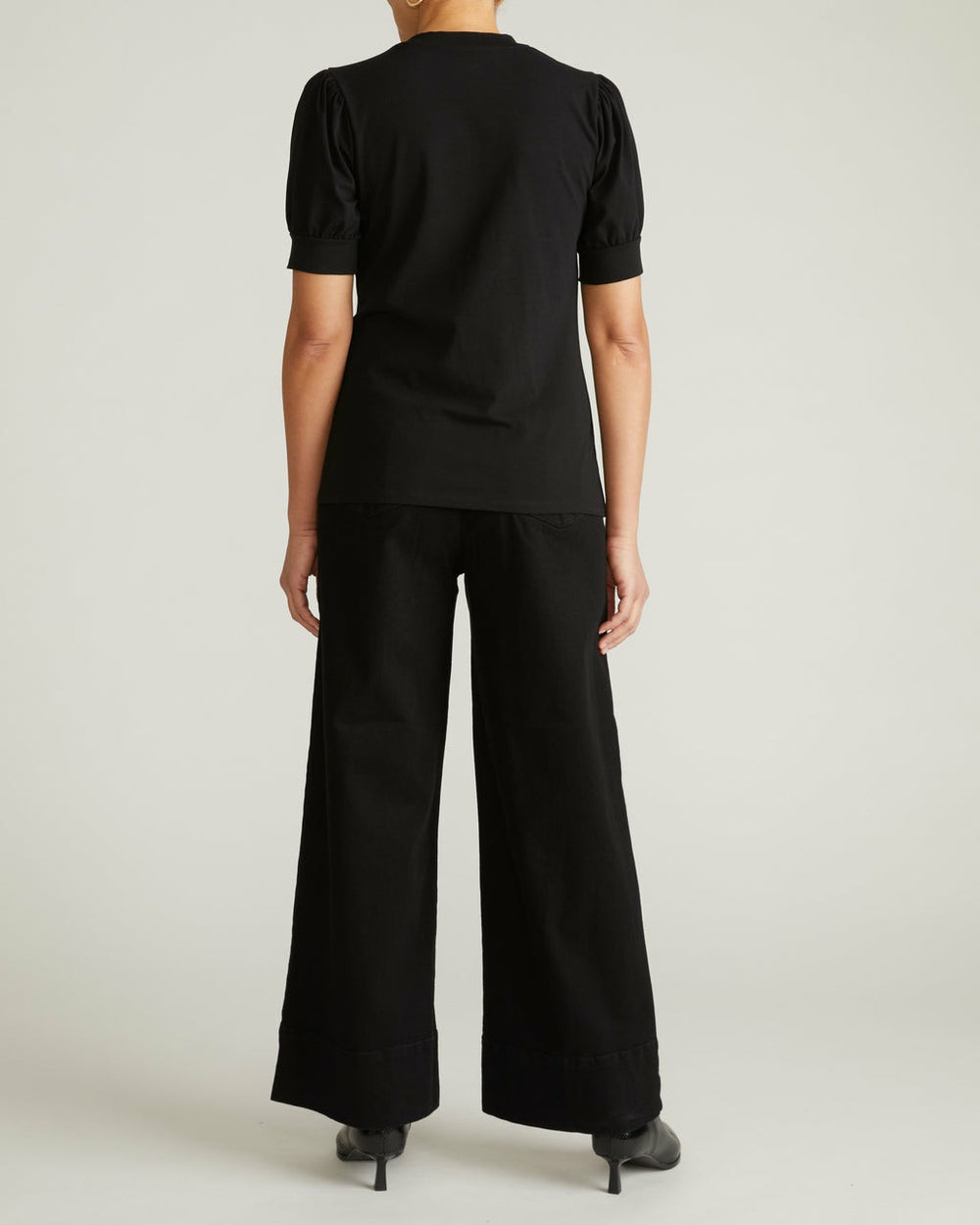 Pouf Sleeve Tee - Universal Standard