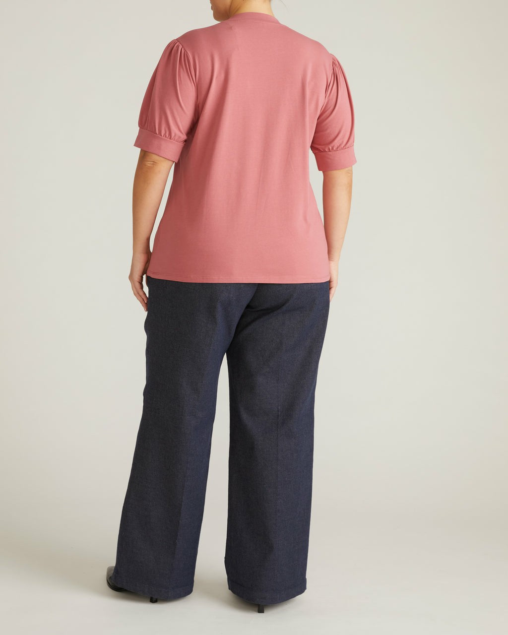 Pouf Sleeve Tee - Universal Standard
