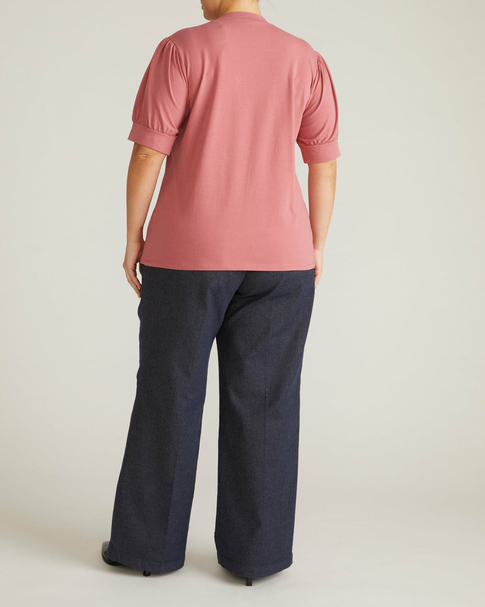 Pouf Sleeve Tee - Universal Standard