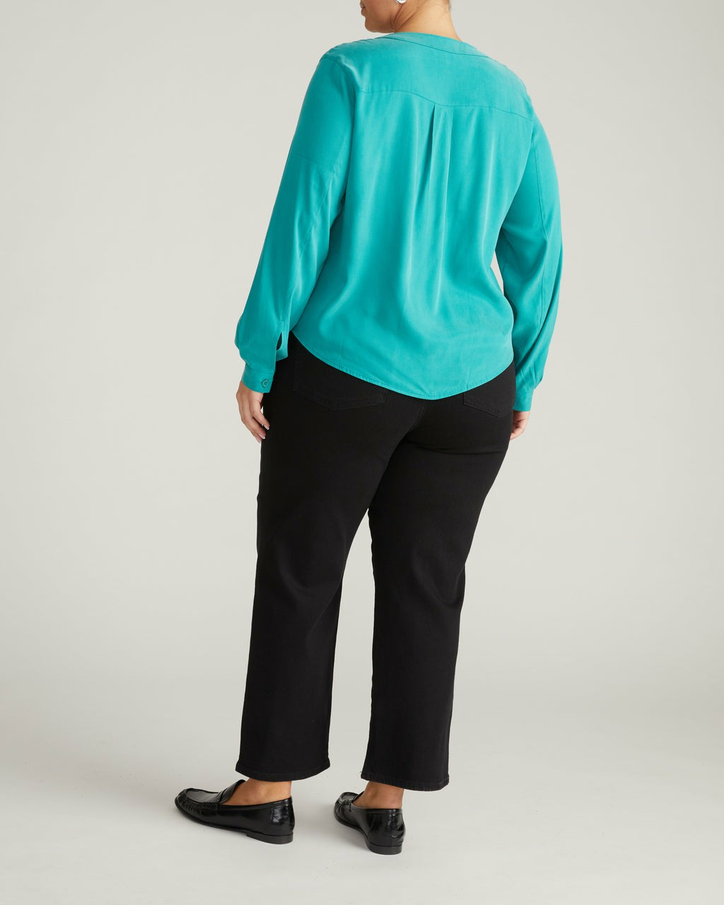 Cooling Stretch Cupro Button-Down Blouse - Universal Standard