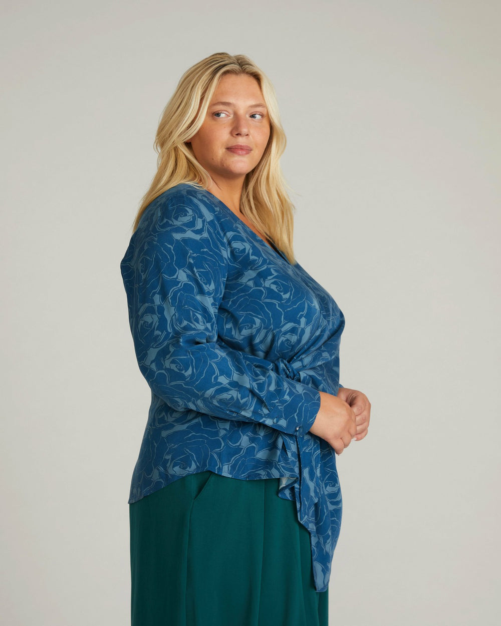 Beacon Stretch Cupro Wrap Shirt - Universal Standard