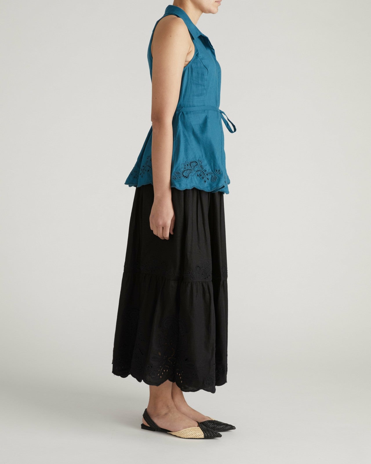 Adelaide Embroidered Sleeveless Linen Blend Shirt - Universal Standard