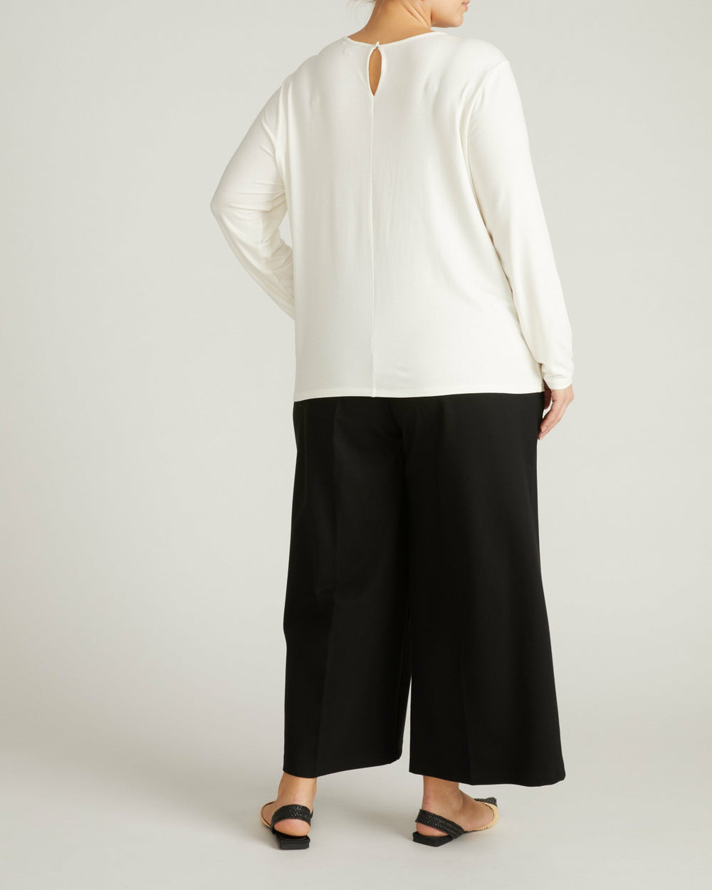 Joan Liquid Jersey Long Sleeve Top - Universal Standard