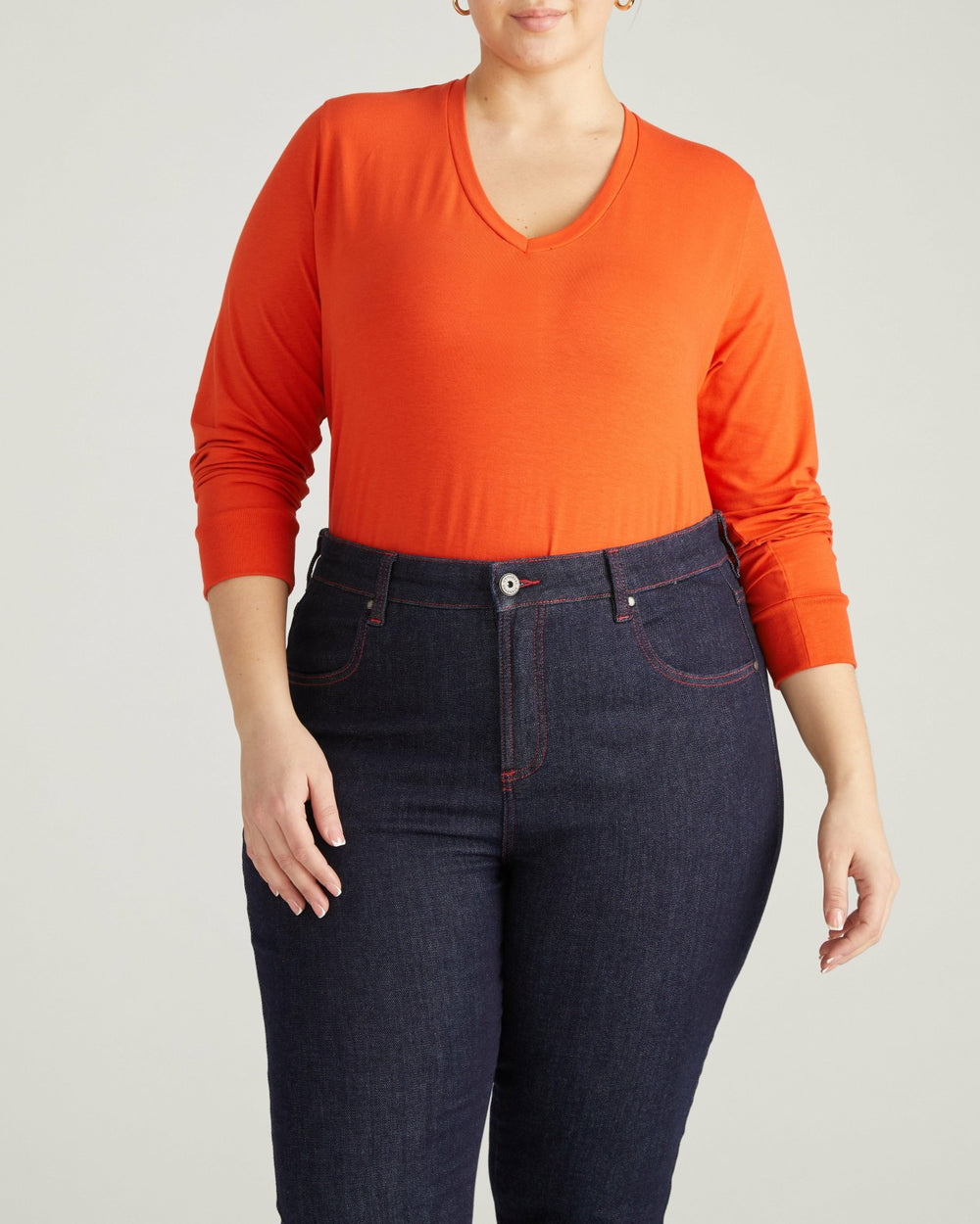 Long Sleeve V Rex - Universal Standard