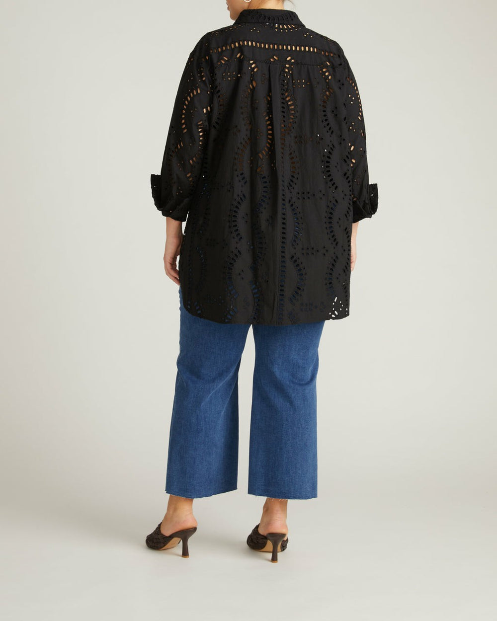 The Embroidered Artist Poplin Shirt - Universal Standard