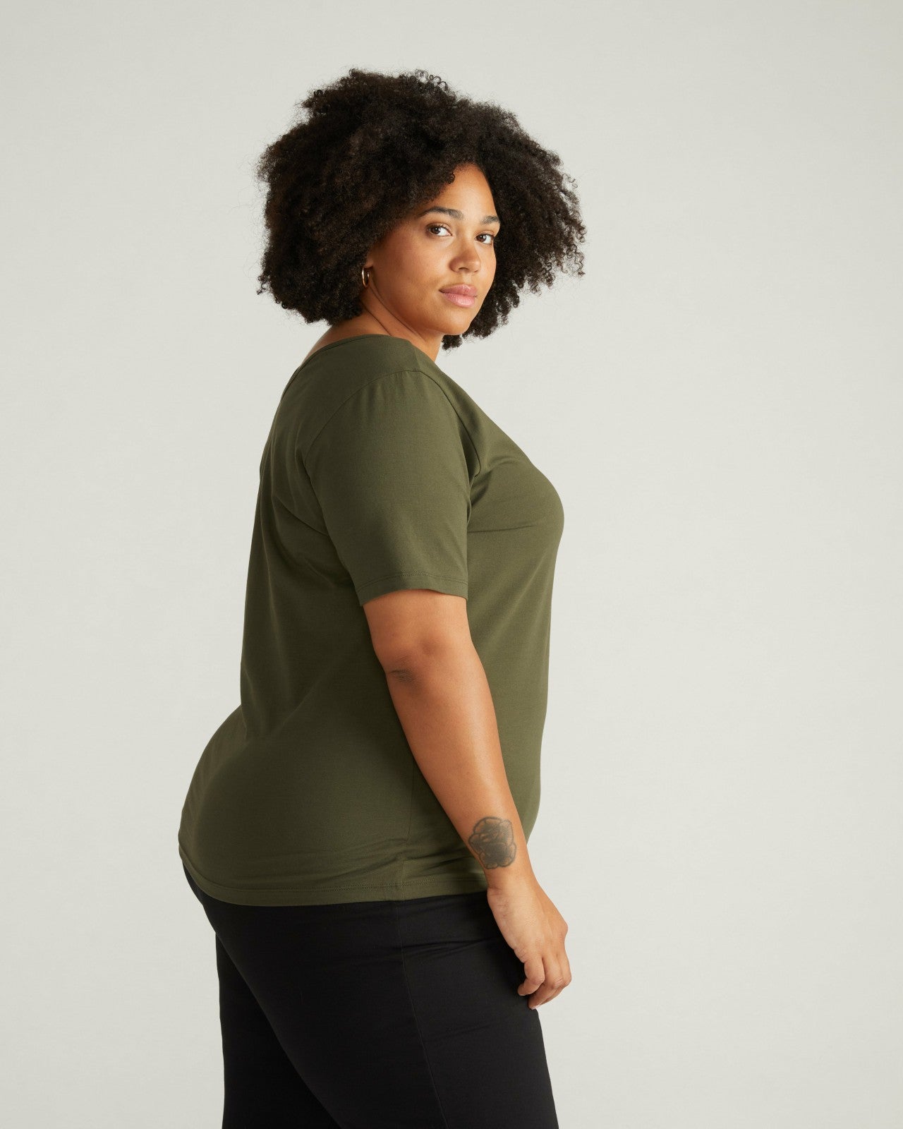 Double V Tee - Universal Standard