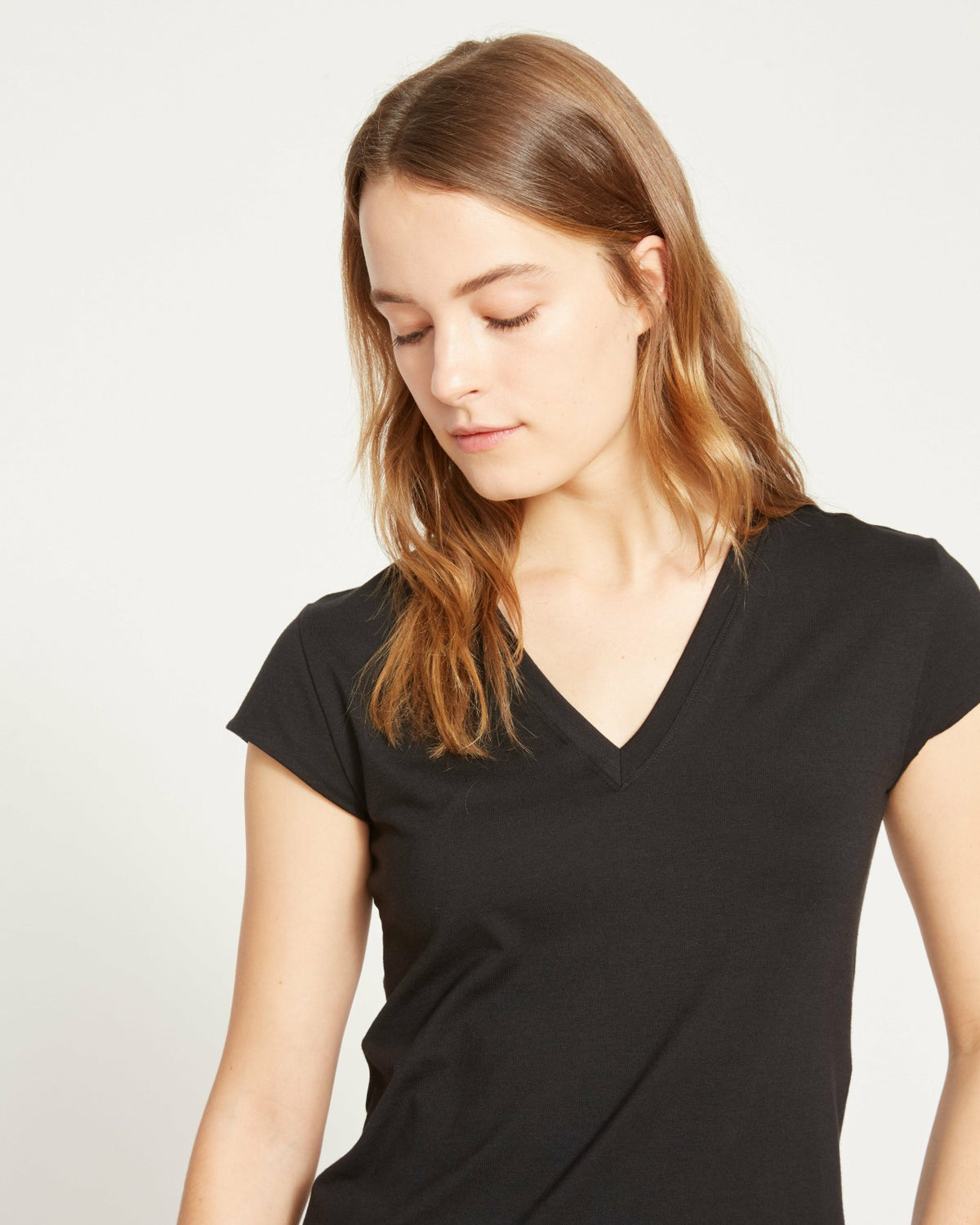 Ashley V Neck Cap Sleeve Tee - Universal Standard