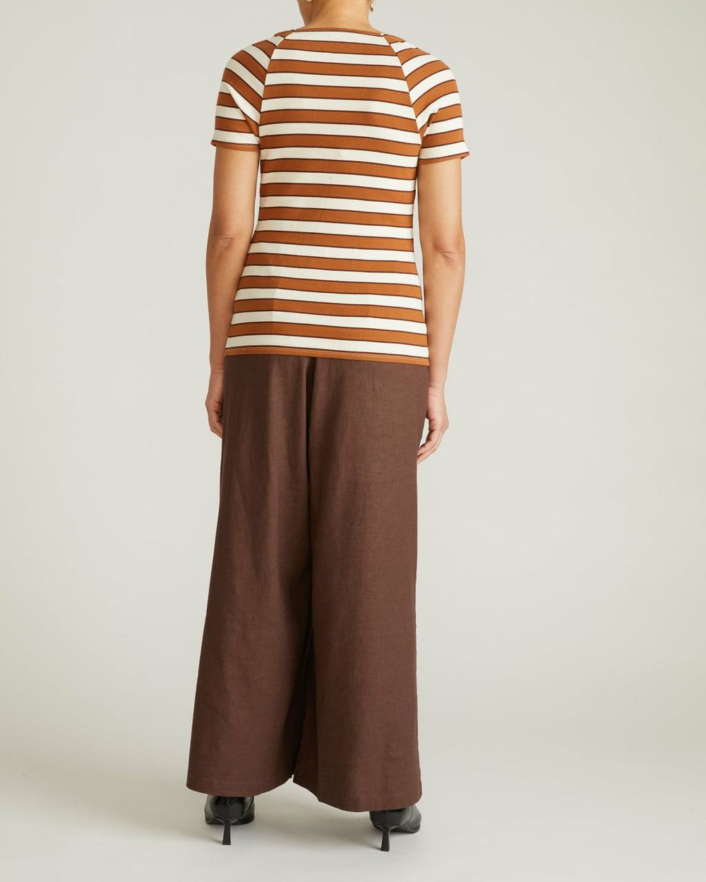 Carey Ribbed Sweetheart Tee - Universal Standard