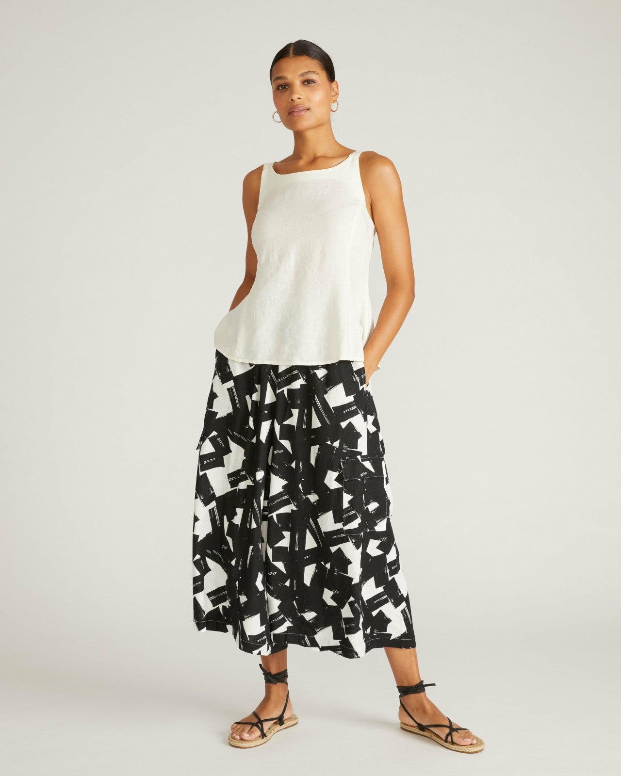 Kuki Sleeveless Linen Blend Top - Universal Standard