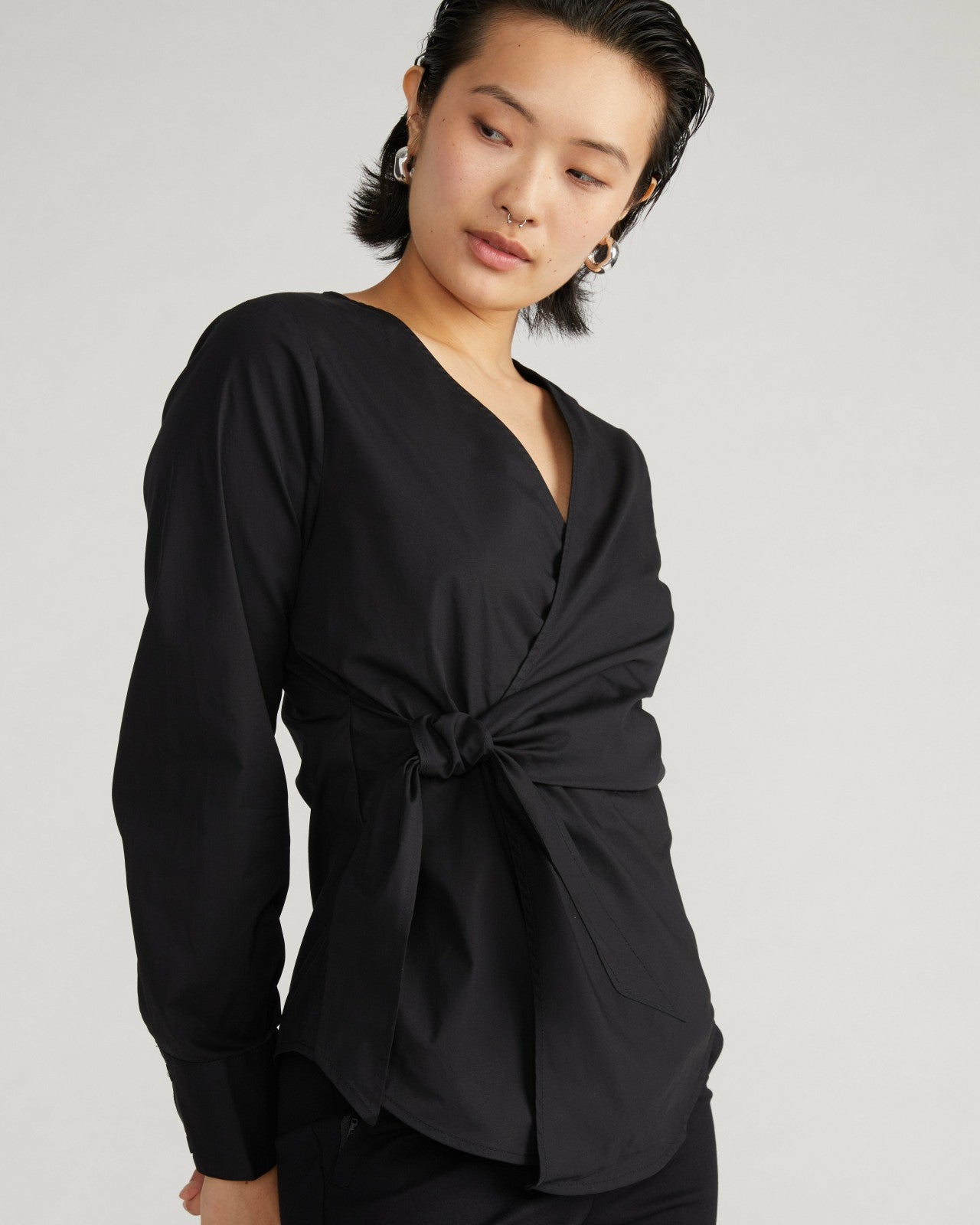 Beacon Stretch Poplin Wrap Shirt - Universal Standard