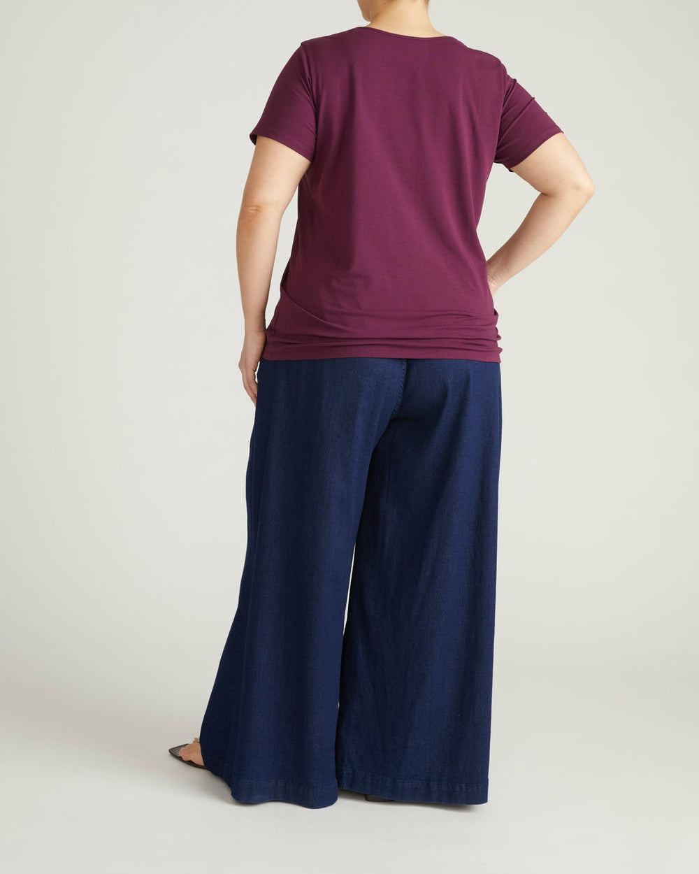 Scoop Neck Tee - Universal Standard