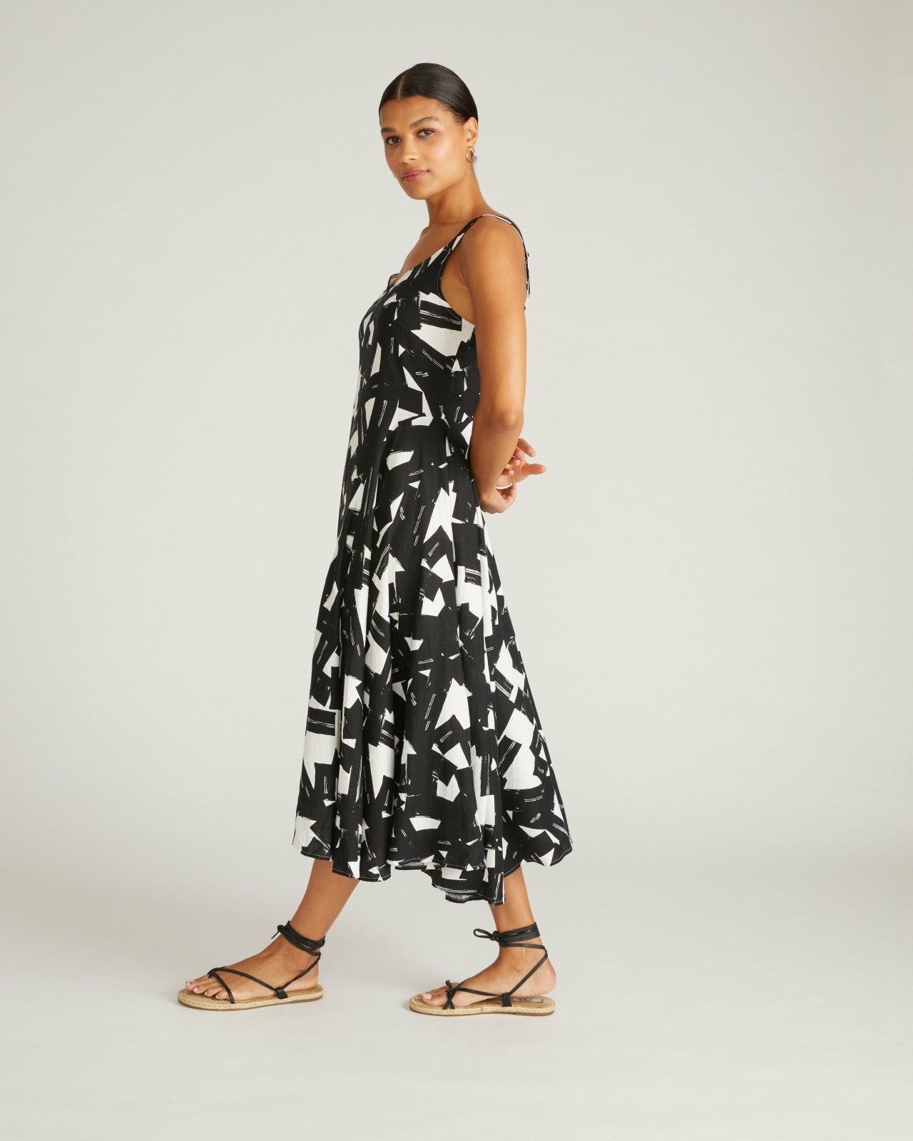 Sunshower Flowy Linen Blend Dress - Universal Standard