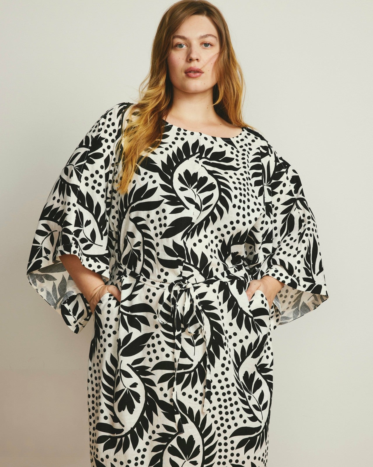 Lio Linen Blend Dress - Universal Standard