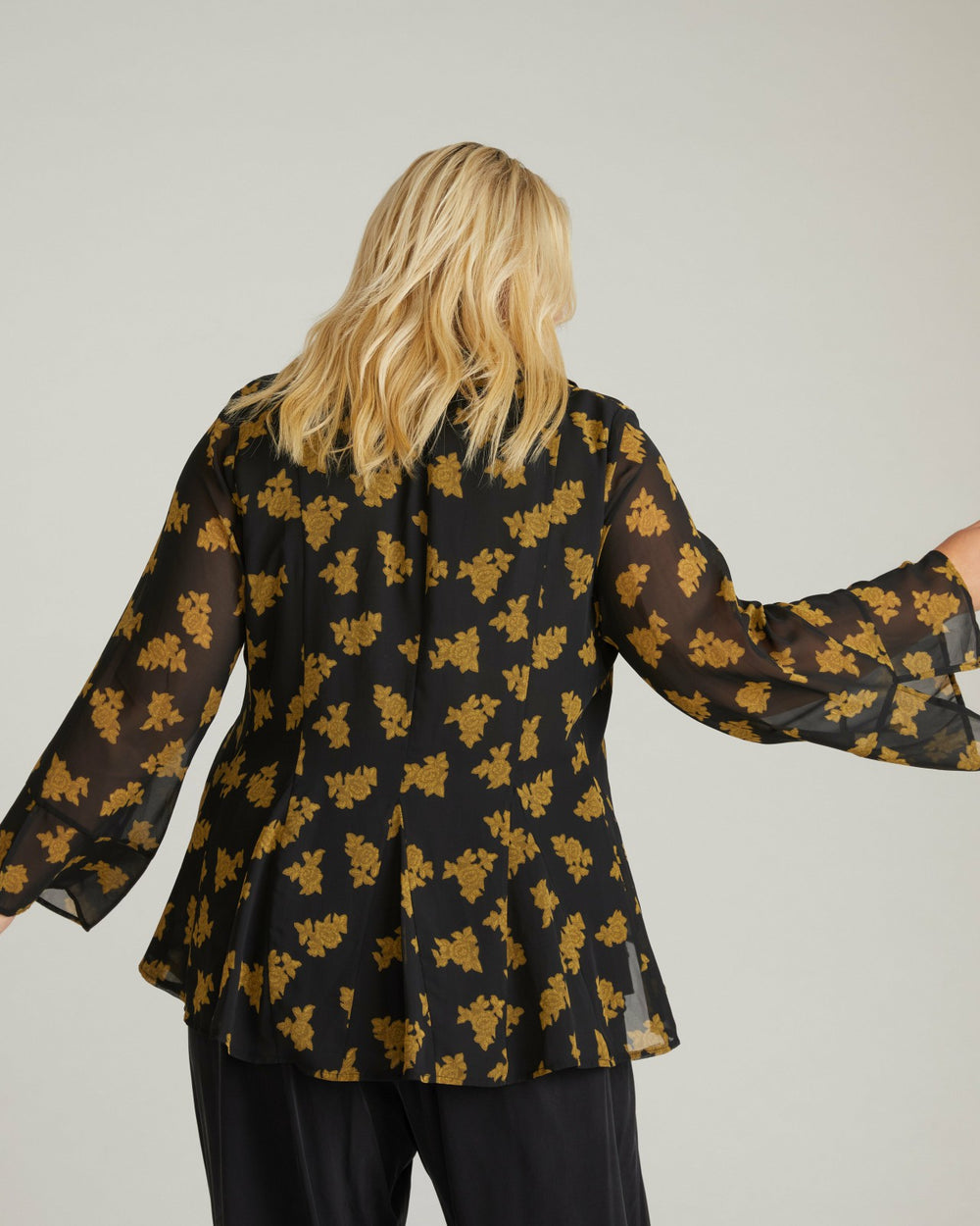 Evie Chiffon Blouse - Universal Standard