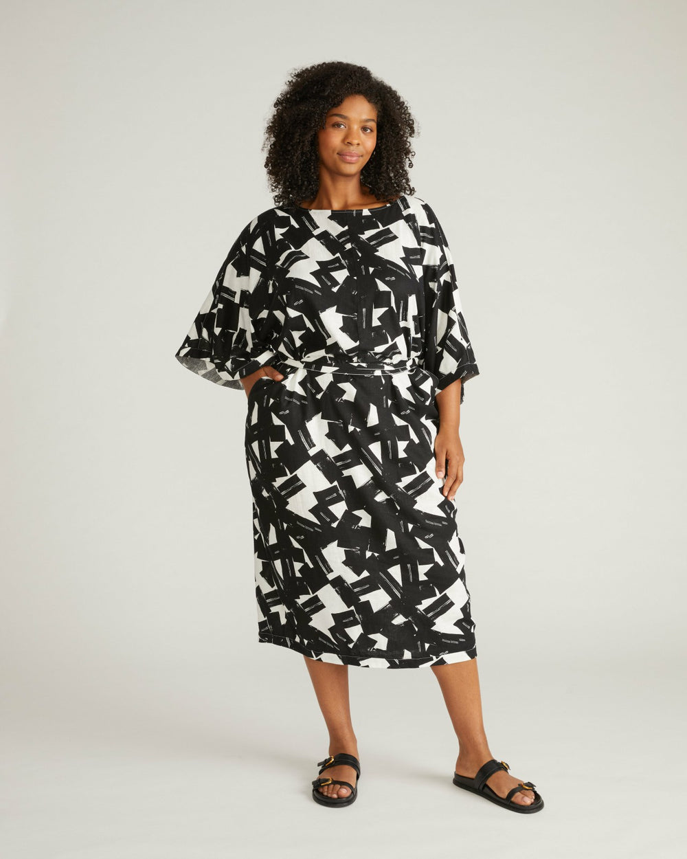 Lio Linen Blend Dress - Universal Standard