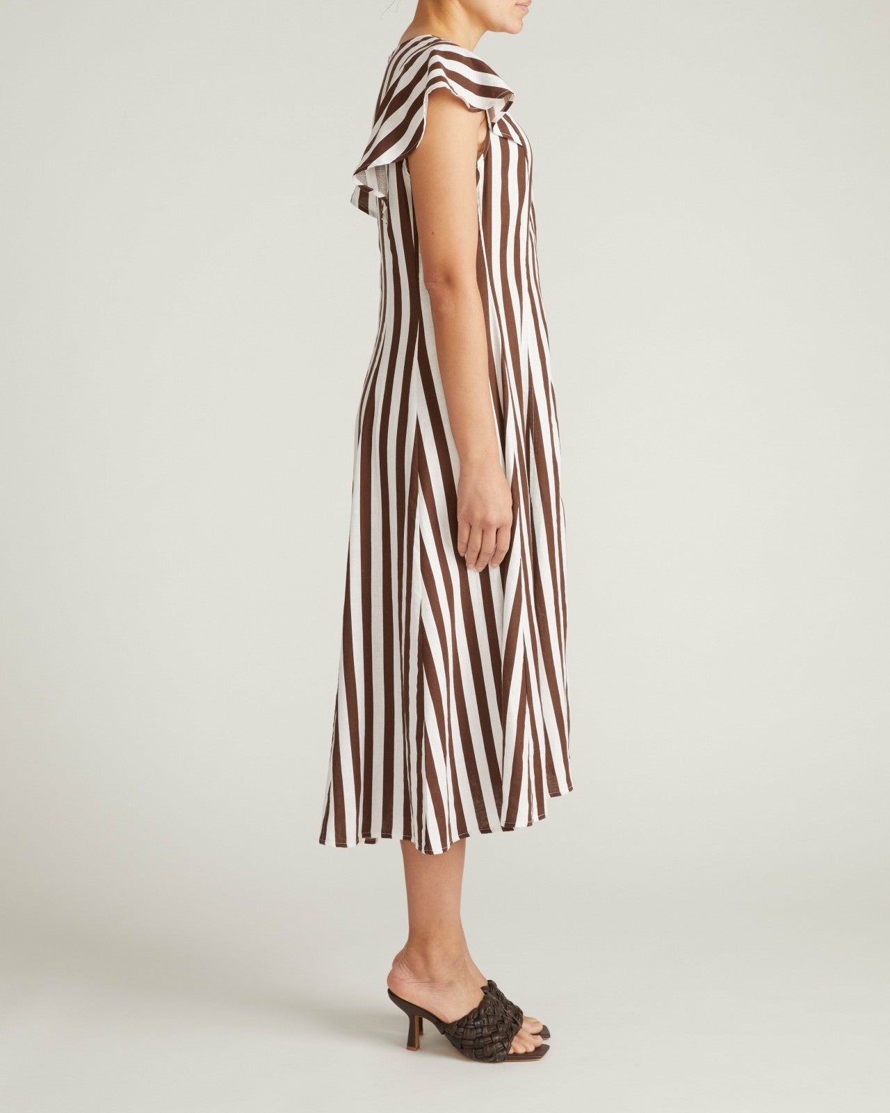 Victoria Linen Blend Dress - Universal Standard