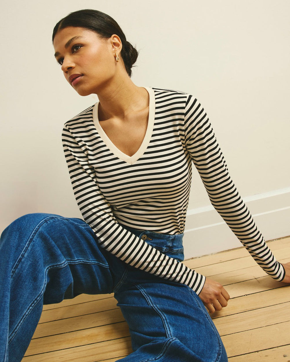Long Sleeve V Rex - Universal Standard
