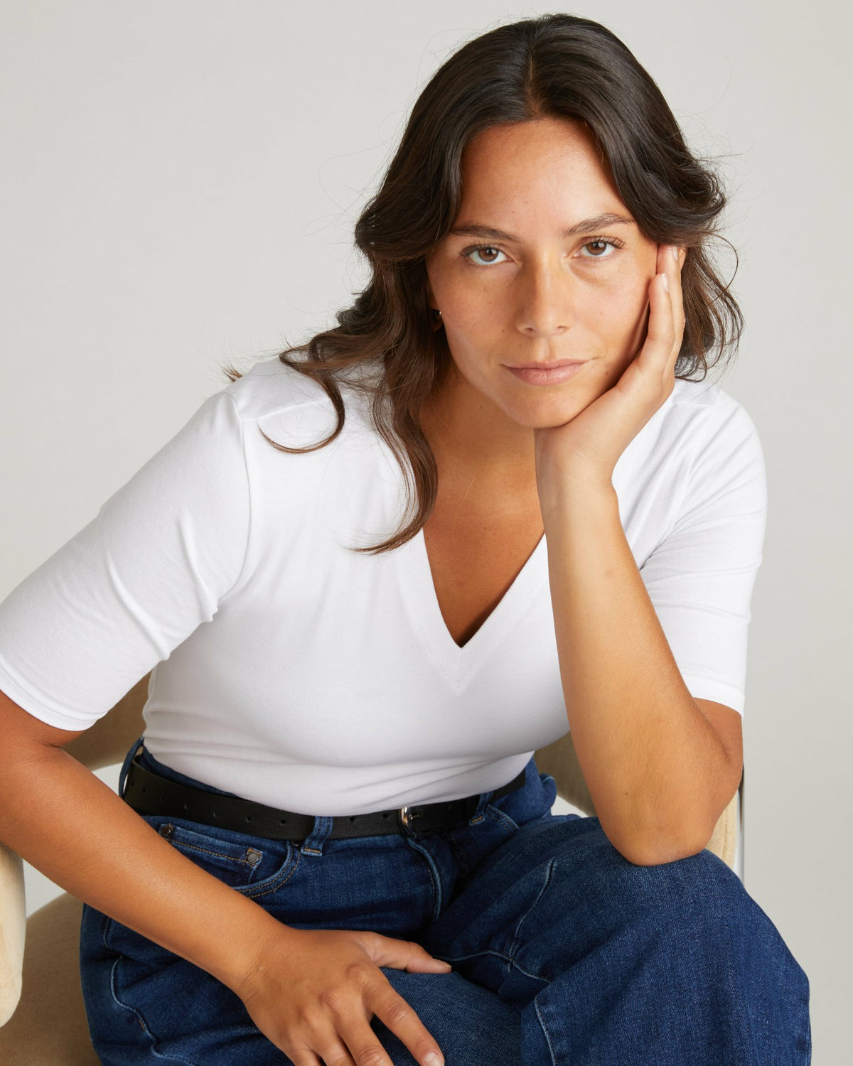 Maia Stovepipe Sleeve V Neck Tee - Universal Standard