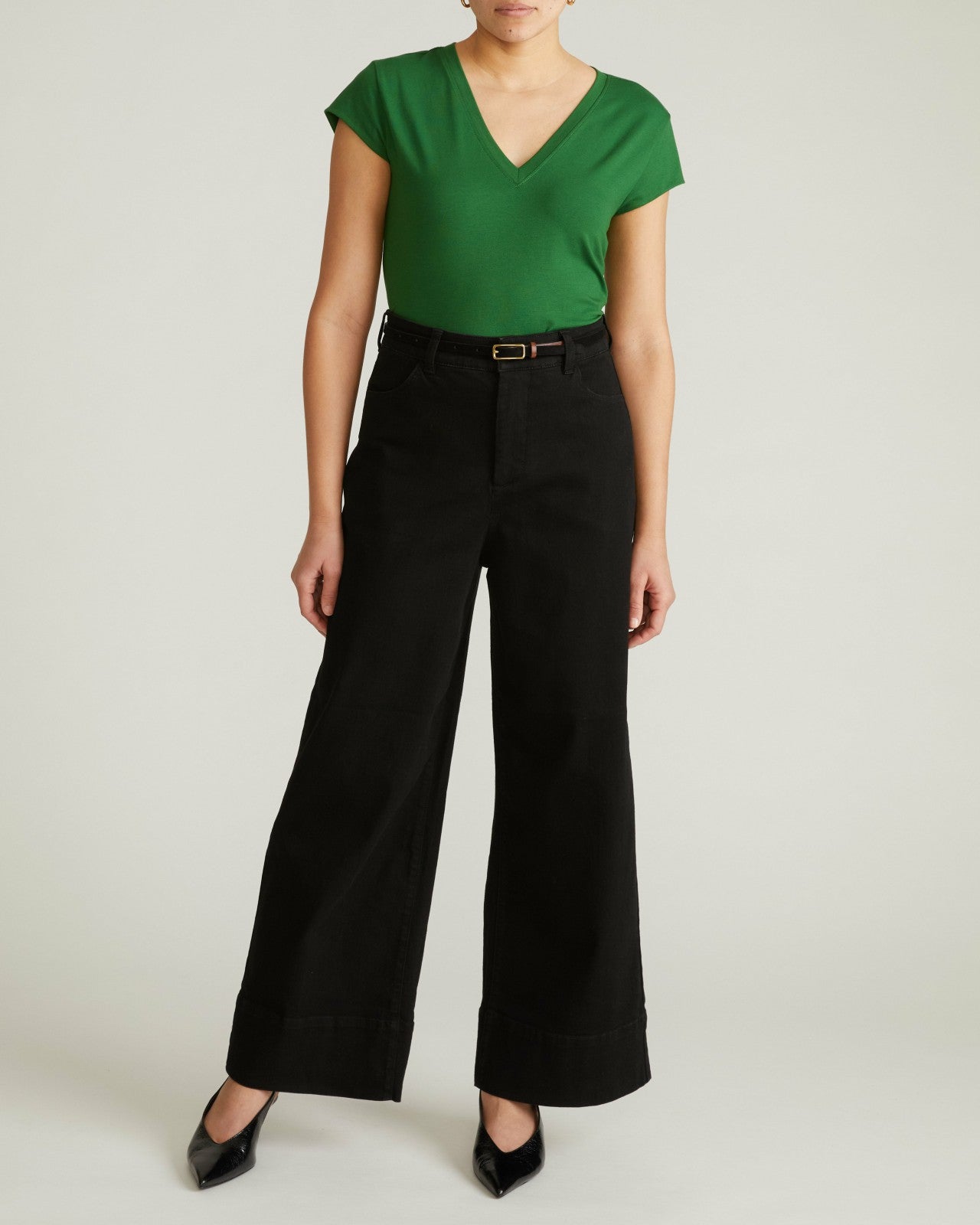 Ashley V Neck Cap Sleeve Tee - Universal Standard