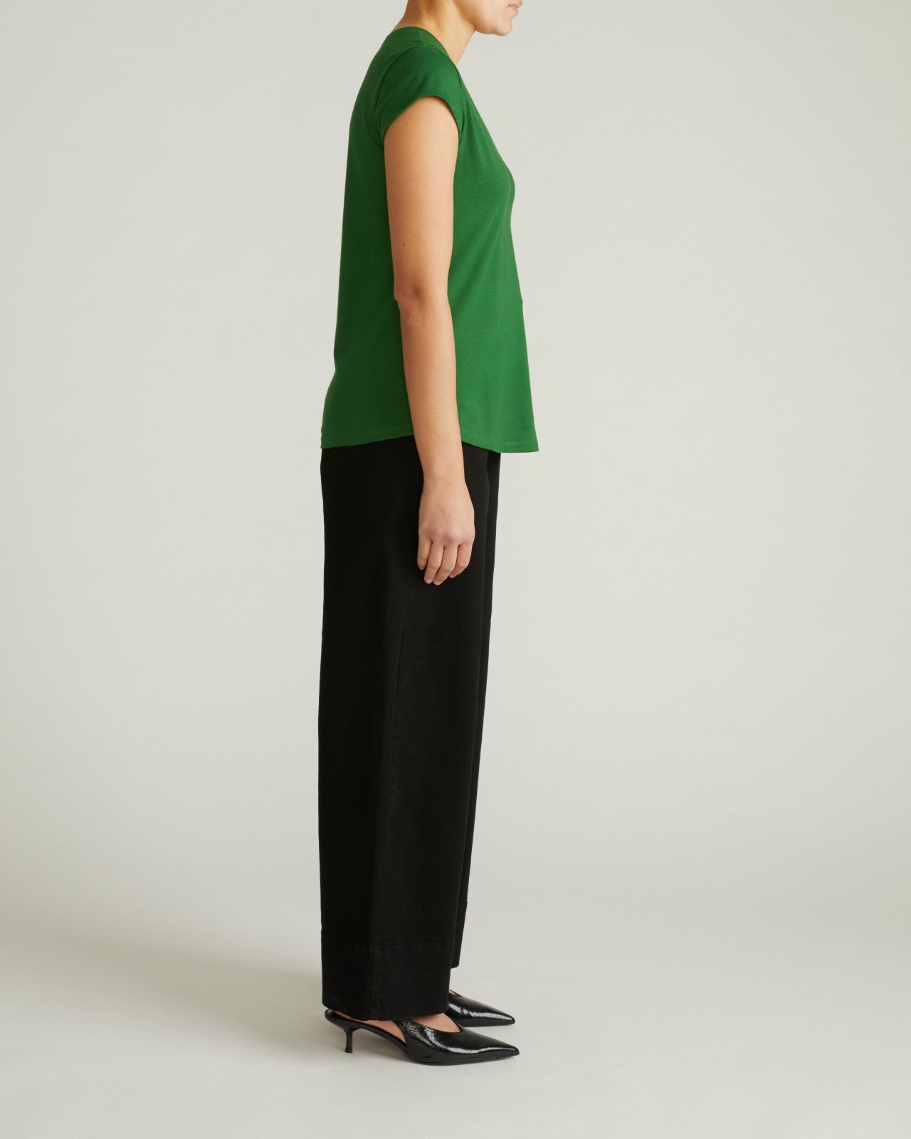 Ashley V Neck Cap Sleeve Tee - Universal Standard