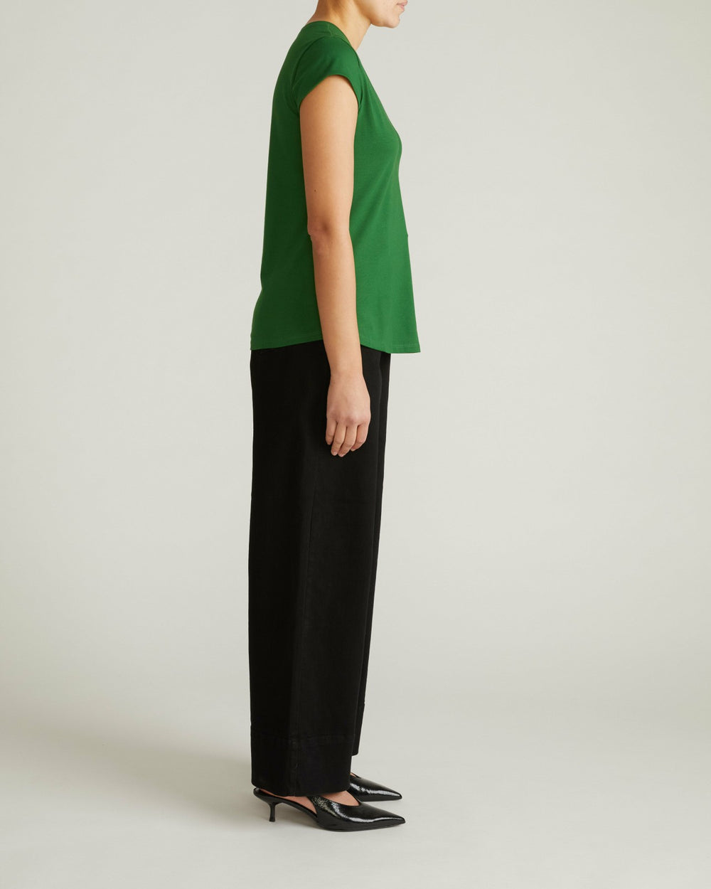 Ashley V Neck Cap Sleeve Tee - Universal Standard