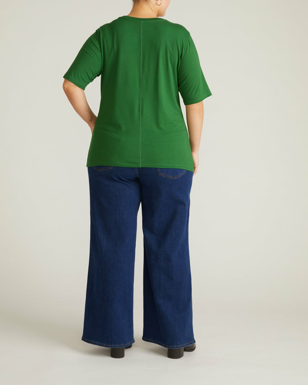 Maia Stovepipe Sleeve Tee - Universal Standard
