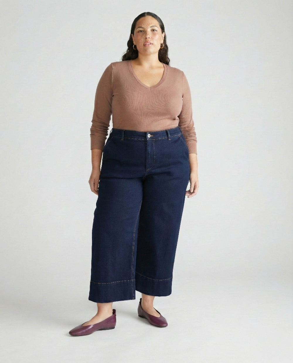 Long Sleeve V Rex - Universal Standard